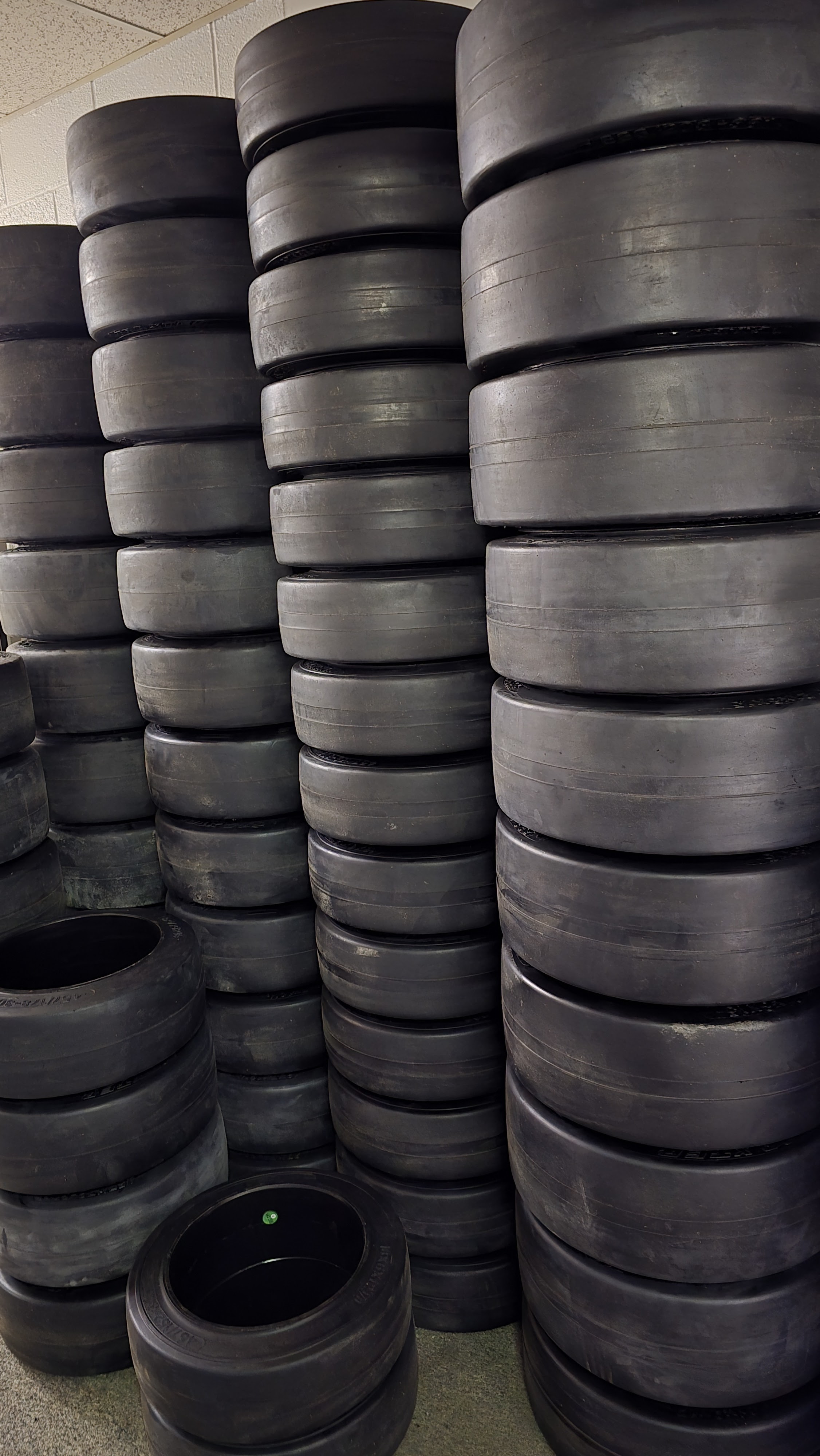 Forklift tire service setup