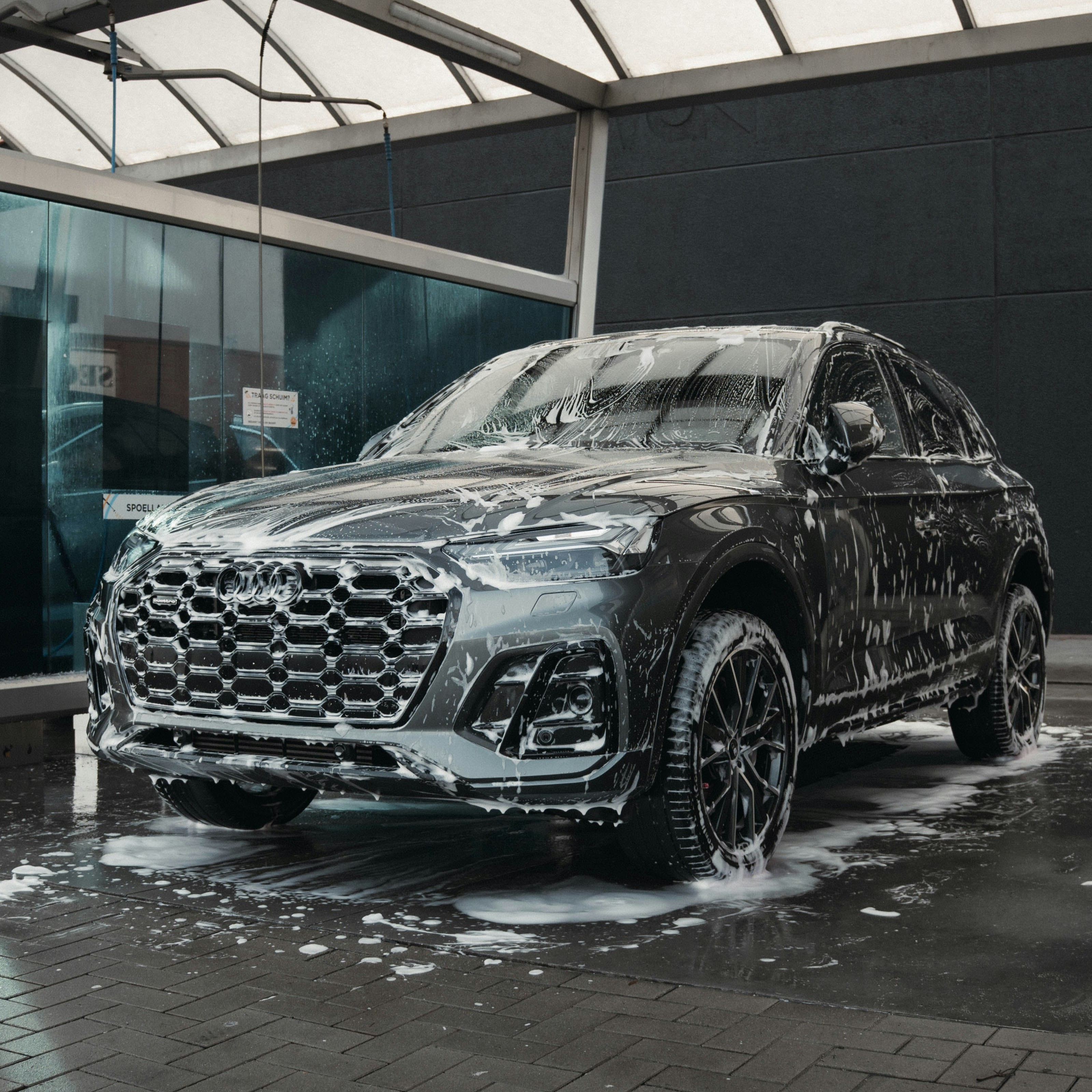 Automotive service helping extend vehicle lifespan